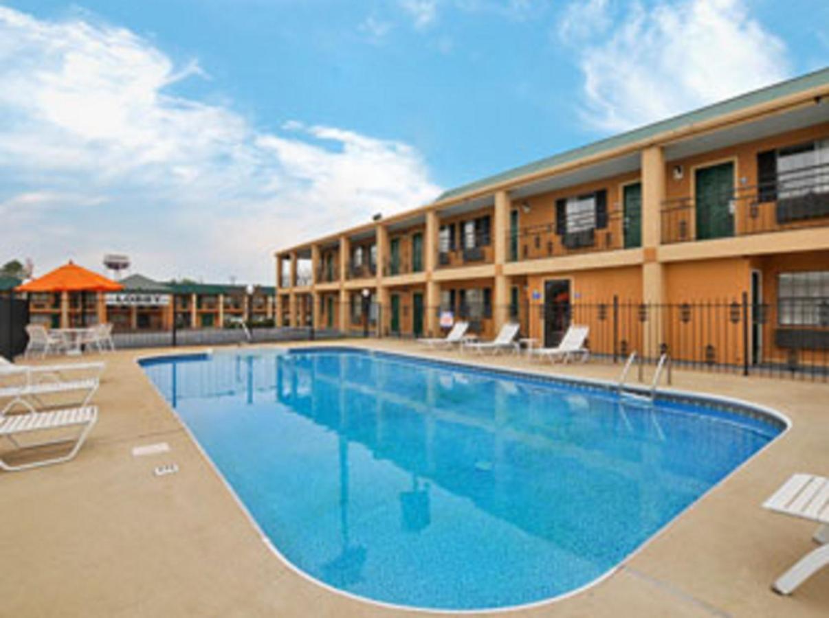 Travelodge By Wyndham Natchitoches Zewnętrze zdjęcie